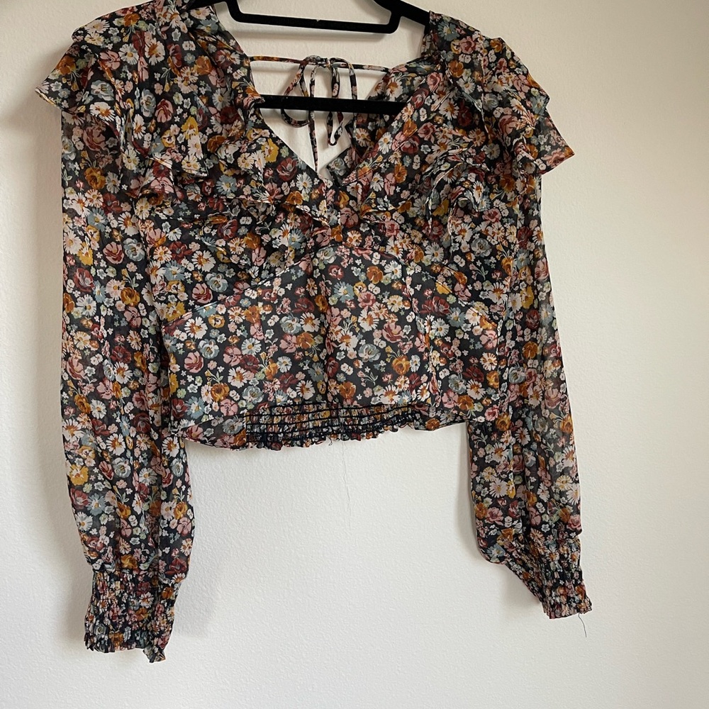 Zara cropped floral long sleeve blouse